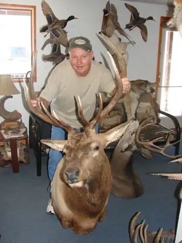 Taxidermy work from the Bragging Room, photo 117
