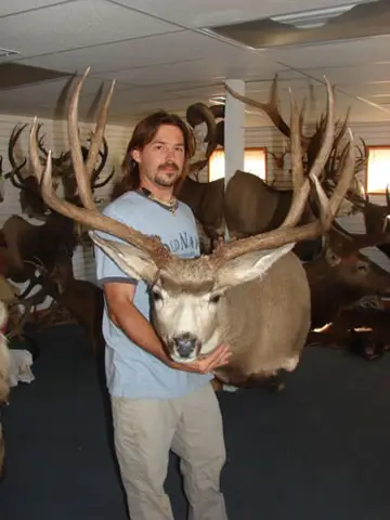 Taxidermy work from the Bragging Room, photo 120
